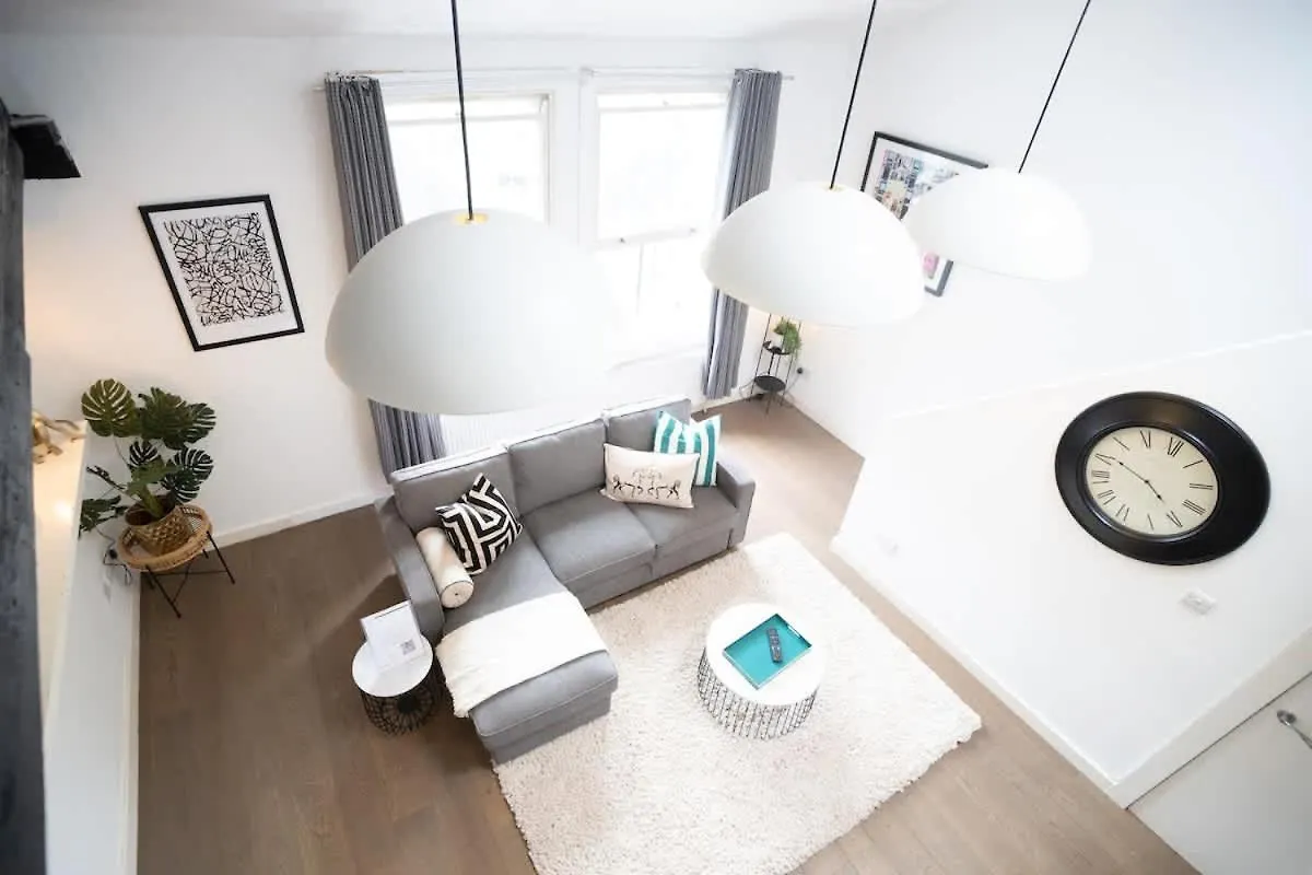 Three-Bedroom Flat Near Street Art Londres Apartamento
