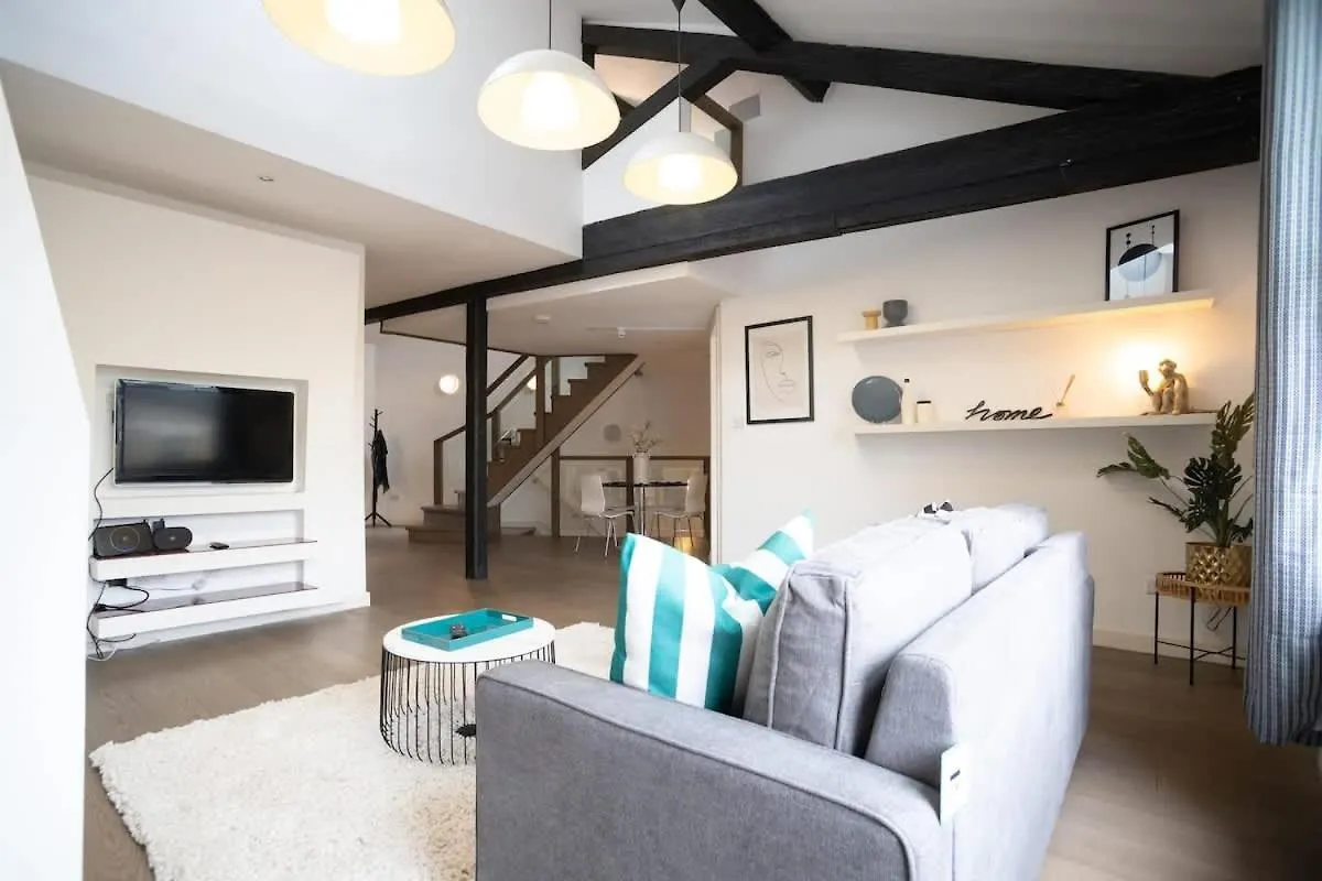 Three-Bedroom Flat Near Street Art Londres Apartamento